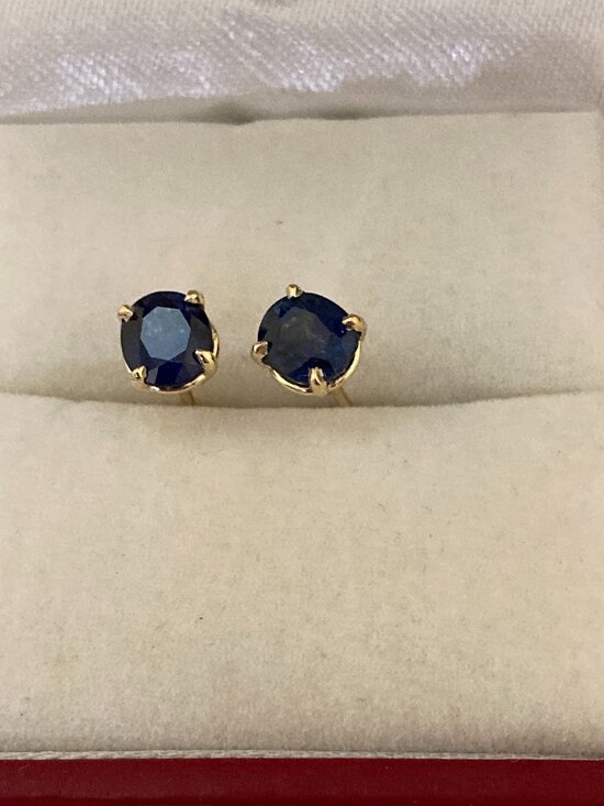 Unbranded Jewelry - 14K Yellow Gold Blue Sapphire Stud Earrings